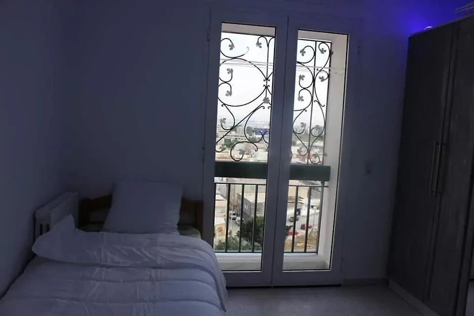 Appart Alain Savary, Cosy Et Spacieux Au Centre De Τύνιδα 0*,  Τυνησία