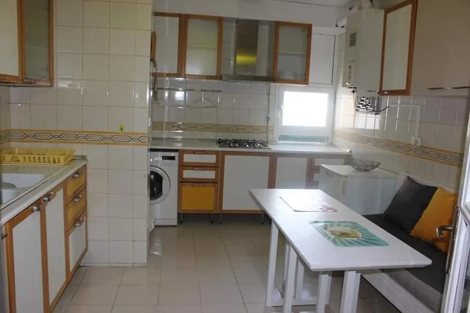 Appart Alain Savary, Cosy Et Spacieux Au Centre De Tunis Apartment